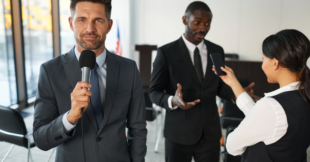 短信的优势和限制:如何平衡其营销效果?